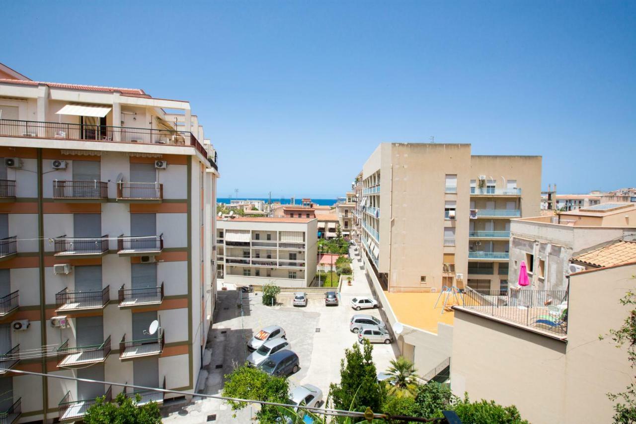 تْشيفالو Mia Guesthouse المظهر الخارجي الصورة
